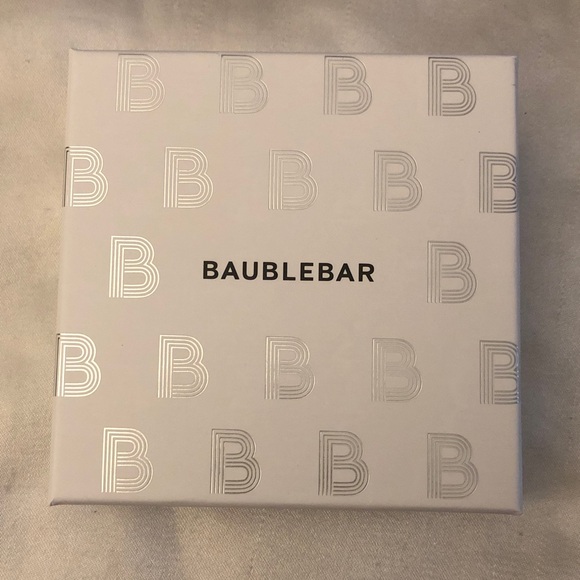 Baublebar Blood Sucker 3 Pair Stud Earring Set Bat, Vampire Lips & Skull NIB - Picture 11 of 12